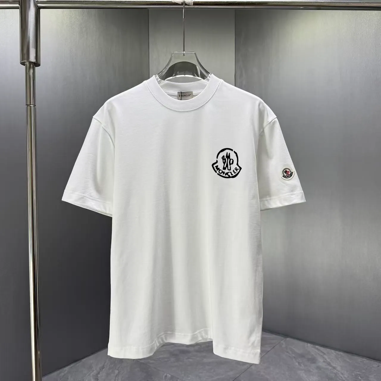 MONCL* * 2026 New Arrival T logo ：Black White Dark Blue Sizes：S M L XL XXL